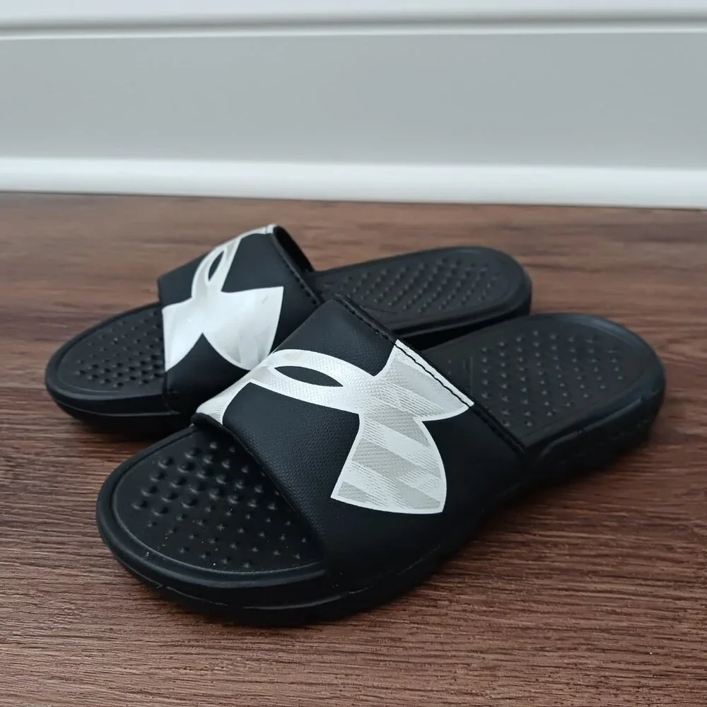 Under Armour Black Slides‎ Boys Size 12 Sandals